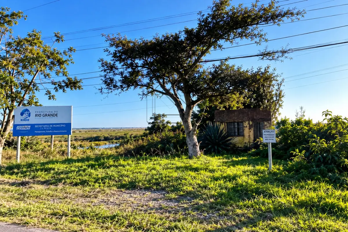 LOTE 001 - Terreno na Avenida do Cassino