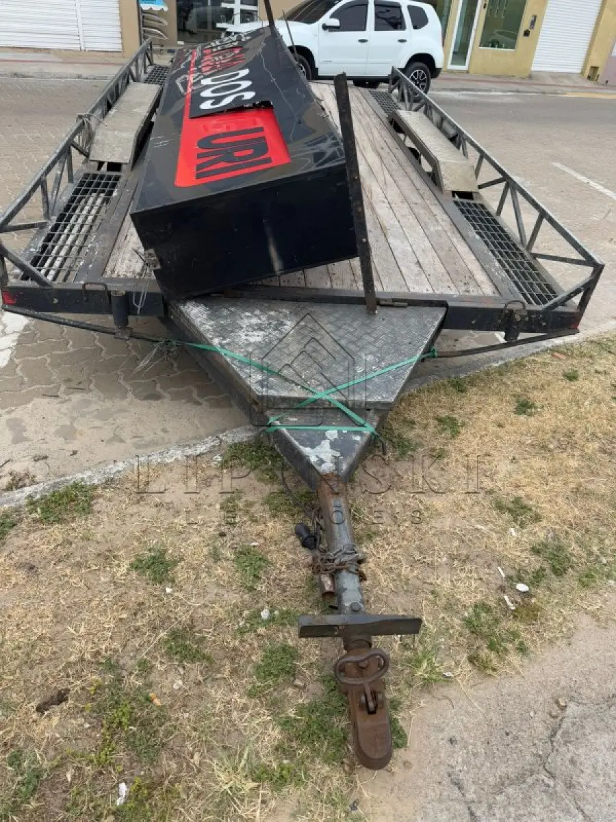 LOTE 000 - Reboque marca R/Federal LG